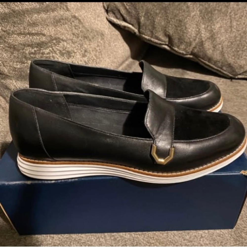 Cole Haan Women's Original Grand Buckle Loafers. New in box. Size 8.5